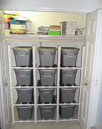 PVC Pipe Tote Racks by Janne.CC Toy Organization Diy, Toy Room Organization, Garage Organization Tips, Pvc Storage, Pvc Pipe Projects, Clutter Control, Garage Organization Diy, Pvc Projects, Pvc Pipes