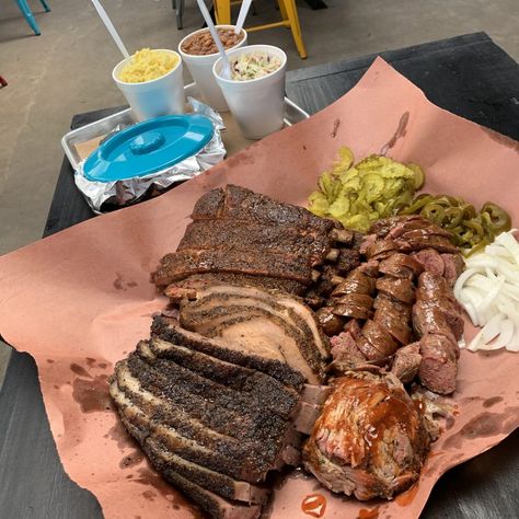 Tender Brisket, Brisket Tacos, Texas Barbecue, Sausage Sandwiches, Brisket Sandwich, Meat Sandwich, Pork Sandwich, Pulled Pork Sandwich, Spanish Rice