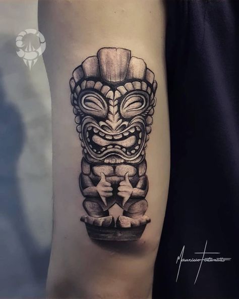 Tiki Tattoo Ideas, Calf Tattoo Men, Arm Tattoos Drawing, Tiki Tattoo, Lizard Tattoo, Tiki Faces, Hawaii Tattoos, Tiki Man, Totem Tattoo