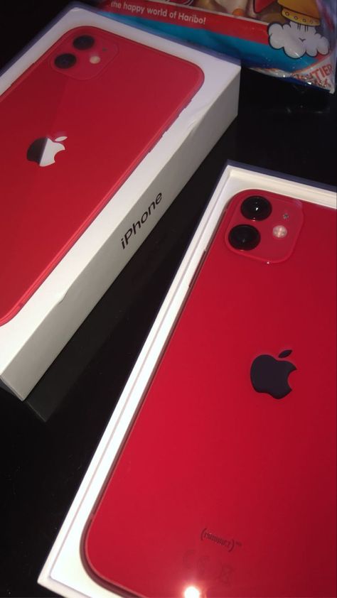 Iphone 11 Red, Kendall Jenner Icons, Iphone Obsession, Driving Pictures, Apple Phone Case, Red Gift, Homescreen Iphone, Apple Phone, Instagram Story Ideas