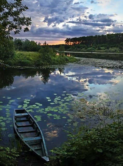 . Sail Boats, Airbrush Art, Prince Edward Island, Foto Art, Anne Of Green Gables, Green Gables, Alam Yang Indah, Pretty Places, Beautiful World