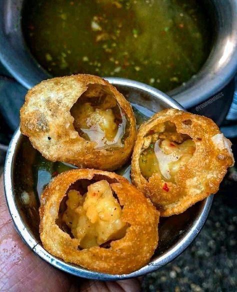 Paani Puri Snap, Pani Puri Snap, Pani Puri Aesthetic, Paani Puri, Yummy Aesthetic, Khana Khazana, Maggi Recipes, Amazing Food Photography, Eating Food Funny