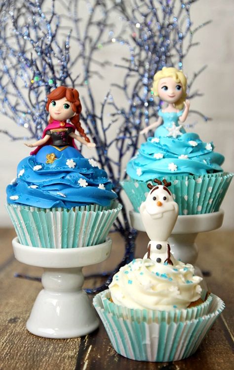 Frozen Fever Continues - Check out these Delicious Frozen Recipes that everyone will love! | The Love Nerds Elsa Cupcakes, Birthday Cupcakes Ideas, Cupcakes Frozen, Movie Cupcakes, Frozen Cupcake, Frozen Fever Party, Frozen Cupcakes, Frozen Bday Party, Bolo Frozen