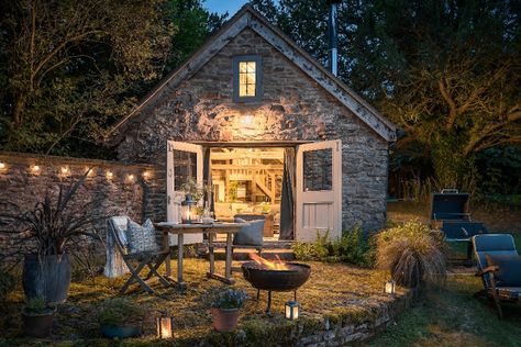 Small Barn Home, Country Living Uk, British Cottage, Fairy Tale Cottage, Small Barn, Stone Cottages, Converted Barn, Fairytale Cottage, Cottage Style Decor