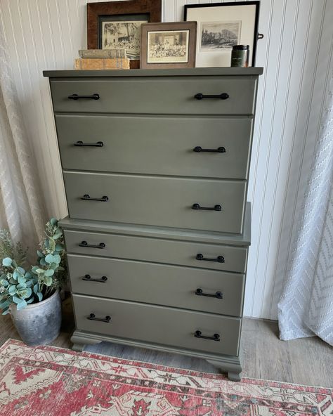 🌿AVAILABLE🌿 This beautiful solid wood tallboy dresser has been completely refinished in the Sherwin Williams color Roycroft Bronze Green. This green is beautiful! With solid dovetail joints on smooth glides this 6 drawer dresser gives you ample storage. New matte black adjustable hardware was also added to give contrast to the new dark color! Dimensions: 53”H x 33”W x 18”D Price: $475 (+tax) Pickup in Celina/Prosper. Local delivery can be arraigned at an additional fee. @sherwinwilliams ... Thunderous Sherwin Williams, Roycroft Bronze Green, Tall Boy Dresser, Tallboy Dresser, Boy Dresser, Bronze Green, Dovetail Joints, Sherwin Williams Colors, Tall Boy