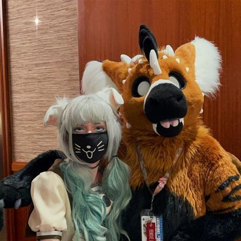 @chaoscos on Instagram: "met the ORIGINAL dutch angel dragon, Telephone!" Dutch Angel Dragon Fursuit, Angel Dragon Fursuit, Fursona Design, Dutch Angel Dragon, Dragon Fursuit, Angel Dragon, Cute Suits, Design Board, The Original