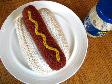 Crochet Hot Dog, Play Kitchen Food, Dog Crochet, Pretend Play Food, Pretend Play Kitchen, Knitting Patterns Toys, All Free Crochet, Crochet Food, Basic Crochet Stitches