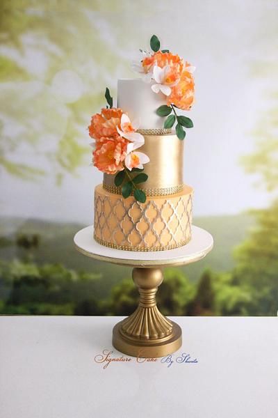 Peach And Gold ! Cake For 70th Birthday, Peach And Gold, Gold Cake, Sugar Flowers, 70th Birthday, Birthday Celebrations, Orchid Flower, Lattice, Birthday Celebration