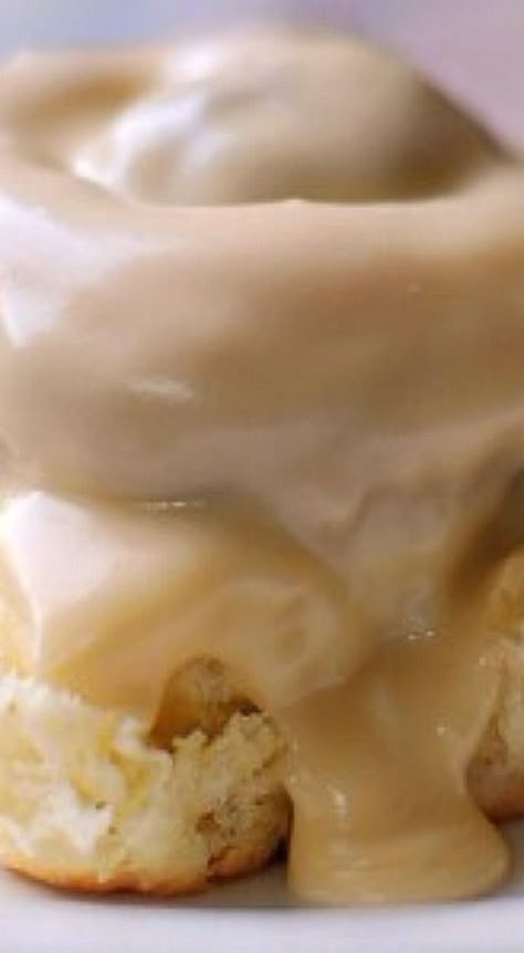 Amish Cinnamon Rolls with Caramel Frosting Amish Cinnamon Rolls, Breakfast Rolls, Caramel Frosting, Cinnamon Recipes, Breakfast Sweets, Cinnamon Rolls Homemade, Breakfast Bread, Amish Recipes, Cinnamon Rolls Recipe