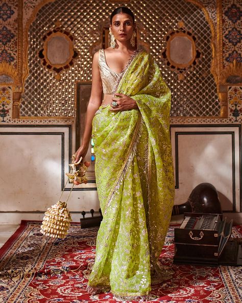 Gota Patti Saree, Saree Floral, Saree Design, Green Saree, Blouse For Women, Indian Fashion Designers, Indian Fashion Dresses, Silk Organza, Indian Ethnic Wear