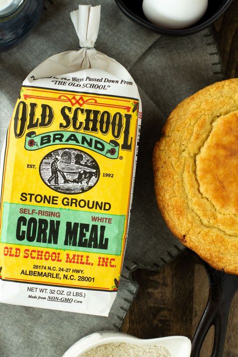 Stone Ground Cornbread Recipe, Charleston Shopping, Buttery Cornbread, Perfect Cornbread, White Corn Meal, How To Make Cornbread, How To Make Corn, Corn Meal, Southern Cornbread