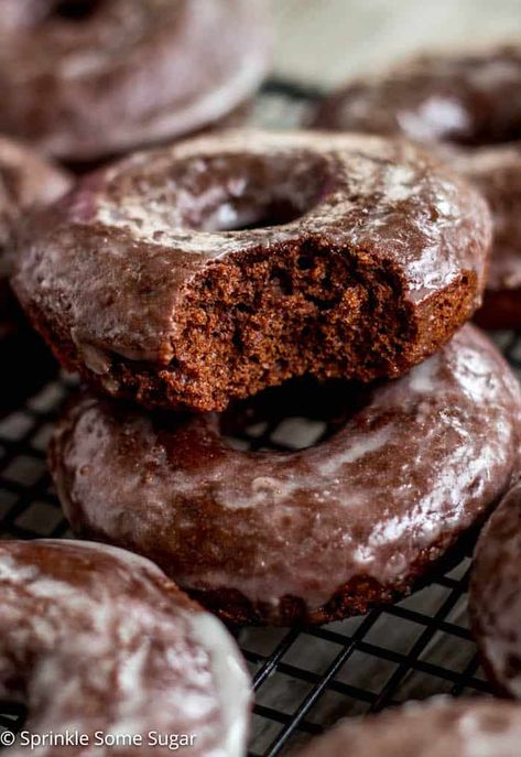 Chocolate Doughnut Glaze, Homemade Donut, Doughnut Recipes, Donuts Chocolate, Donuts Recipes, Old Fashioned Donut, Chocolate Doughnuts, Baked Donut Recipes, Glazed Donuts