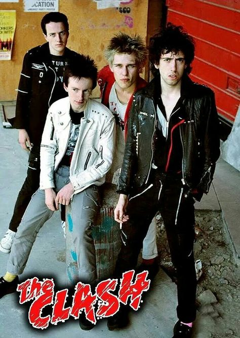 The Clash Roof Photoshoot, The Clash Band, Mick Jones, Punk Boy, New Wave Music, 70s Punk, British Punk, Punk Culture, Joe Strummer