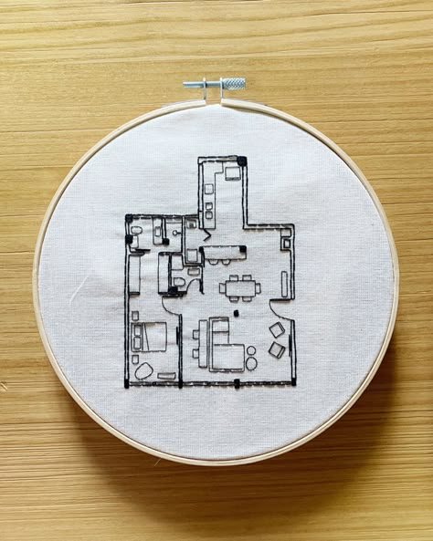 Embroidery Of House, Architecture Cross Stitch, Sewing Architecture, Cityscape Embroidery, Embroidery Architecture, Architecture Embroidery, Watercolour Architecture, Doodle Stitching, House Embroidery