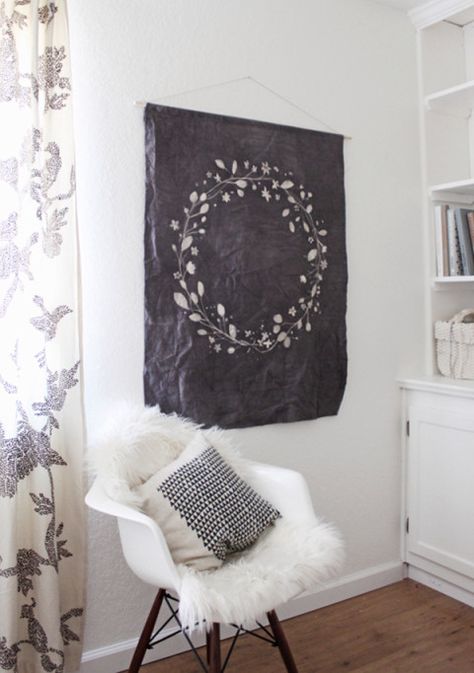 10 Easy Ways to Transform a Big, Blank Wall on a Budget – SheKnows Easy Diy Wall Hanging, Drop Cloth Projects, Big Blank Wall, Diy Tapestry, Canvas Drop Cloths, Folding Origami, Decor Ikea, Wall Hanging Diy, Drop Cloth