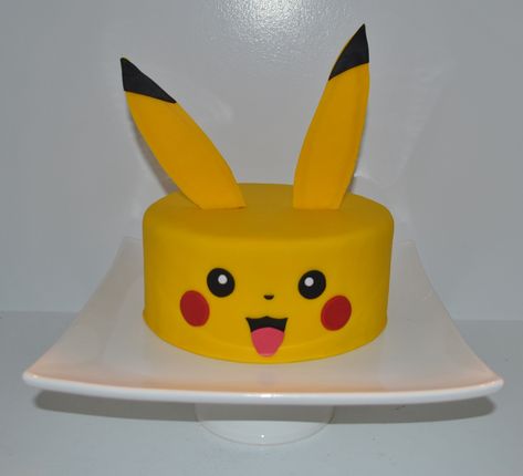 Bolo Pikachu, Pikachu Cake, 7th Birthday, Birthday Bash, Butter Cream, Fondant, Pikachu, Pokemon, Cooking Recipes