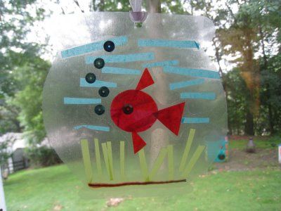 fish bowl craft w/ contact paper. i can only imagine my kids and contact paper. but its cute. Fish Bowl Crafts, Fish Bowl Craft, Learn Alphabet Activities, Bowl Craft, Summer School Crafts, Fish Craft, Storytime Crafts, Pets Preschool Theme, Fish Bowls