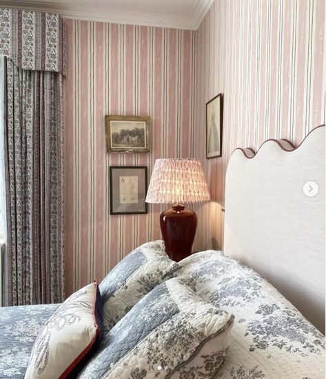 Stripped Wallpaper Interior, Striped Walls And Ceiling, Pink Stripe Wallpaper Bedroom, Pink And Gray Striped Walls, Pink Stripe Wall, Stripe Wall Paint Ideas, Striped Wallpaper Bedroom, Wallpapered Bedroom, Striped Bedroom Walls