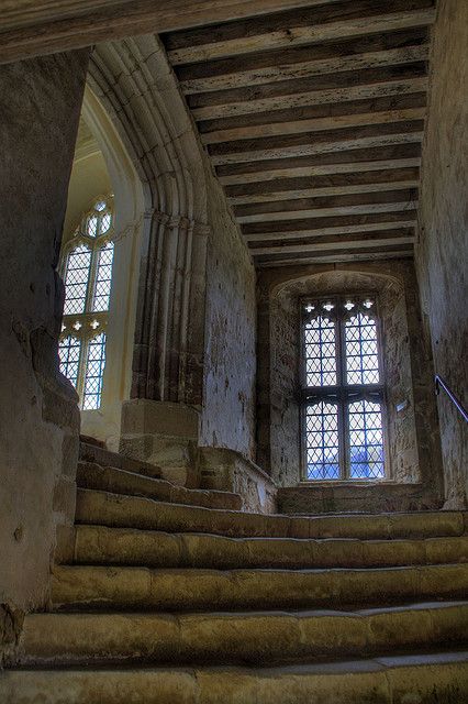 Medevil Castles Interior, Medieval Castle Interior, Foto Scale, Medieval Monastery, Castle Interior, Stone Stairs, Somerset England, Castles Interior, Medieval World