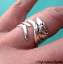 Adjustable in Rings - Etsy Jewelry Greyhound Jewelry, Modern Ring Design, Bike Jewelry, Mens Ring Designs, Greyhound Dog, Animal Ring, Dog Ring, Accessory Jewelry, Grey Hound Dog