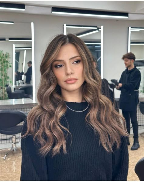 Milky Brunette Hair, Cold Balayage, Winter 2023 Hair Color Trends, Dark Brown Hair Balayage, Beige Blonde Hair, Sombre Hair, Perfect Hair Color, Bronde Hair, Brunette Hair With Highlights