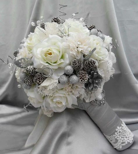 Winter wedding bouquet with miniature pine cones. White Winter Wedding, Winter Wedding Bouquet, Blue Wedding Bouquet, Silver Theme, Winter Bouquet, Winter Wedding Flowers, Winter Wedding Inspiration, Winter Wedding Ideas, Winter Wonderland Wedding