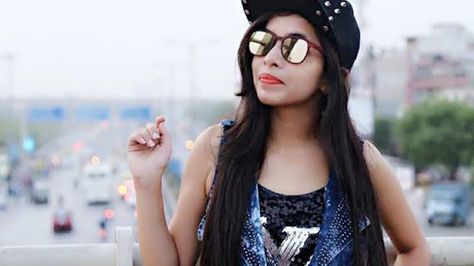 Dhinchak Pooja on being part of Bigg Boss 11 'I took time to adjust and often got negative vibes' - Firstpost Dhinchak Pooja, Negative Vibes, Bigg Boss, New Video, Red Color, Round Sunglasses, Lost, Entertainment, India