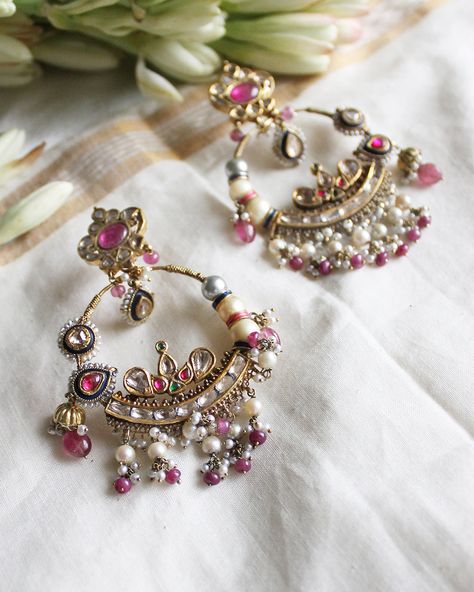 Indian Wedding Earrings, Indian Jewelry Earrings, Antique Jewellery Designs, Indian Jewellery Design Earrings, Antique Jewelry Indian, Indian Jewelry Sets, Gold Jewelry Simple, Jewelry Design Earrings, Fancy Jewellery