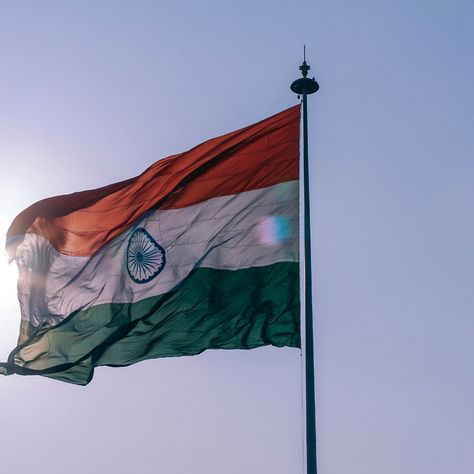 Independence Day Aesthetic, Independence Day Post, Essay On Independence Day, Gandhi Jayanti Images, Religious Names, Raksha Bandan, Educational Youtube Channels, Flag Image, Indian Flag Images