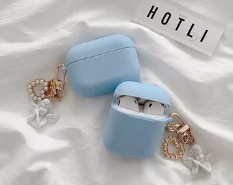 Cute Ipod Cases, Airpod Pro, Ipod Cases, Air Pods, Airpods Case, Cute Cases, Apple Airpods, Airpod Case, Simple Bags