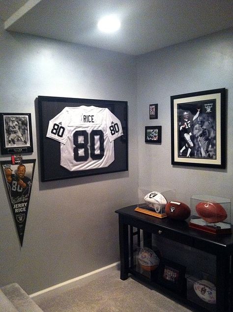 Man Cave, J WOULD LOVE A FOOTBALL ROOM, COWCOYS OF COARSE Man Cave Ideas Room Small Sports, Football Man Cave Ideas Basement, Man Cave Garage Diy, Nfl Room Ideas, Raiders Man Cave Ideas, Raiders Bathroom Ideas, Football Man Cave Ideas, Nfl Office, Nfl Bedroom Boys