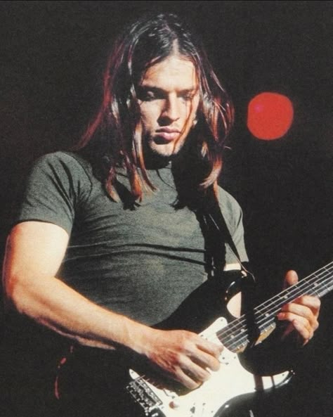 Dave Gilmour, David Gilmour Pink Floyd, Pink Floyd Poster, Pink Floyd Art, Roger Waters, People Of Interest, David Gilmour, Music Hall, Mick Jagger