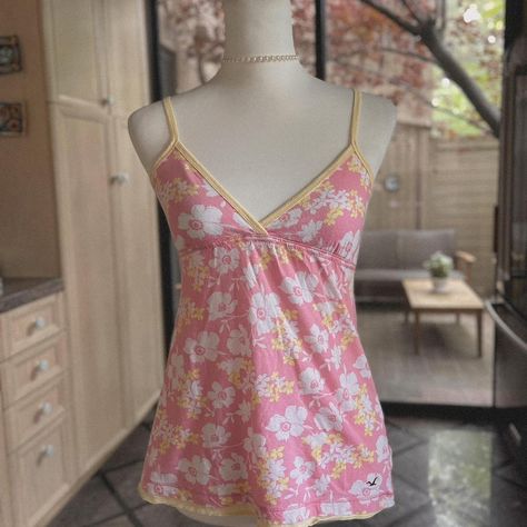 hollister summer 2000s pink floral blouse... - Depop Sea Outfit Aesthetic, H2o Clothes, 2000s Summer Aesthetic, 2000s Summer Outfits, Y2k School Outfits, Floral Top Outfit, 2000s Hollister, Summer 2000s, Hollister Clothes