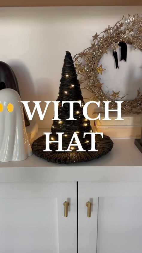 Diy Wicker Witch Hat, Diy Witch Hat Decor, Wicker Witch Hat, Halloween Hats Diy, Aurelie Erikson, Diy Witch Hat, Outdoor Witch, Salem Trip, Crafts 2024