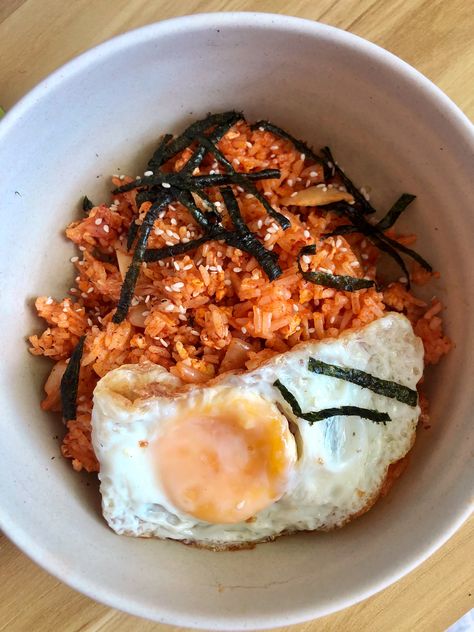 Kimchi fried rice 🧡 Kimchi Aesthetic, Fried Rice Aesthetic, Rice Aesthetic, Kimchi Fried Rice, Kimchi, Fried Rice, Rice, Bowl