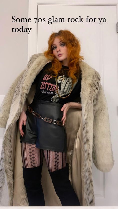 70s Rock Clothes, 1970s Groupie Fashion, Emily Riboflavin Outfits, Vintage Rock Aesthetic Outfit, 70s Metal Fashion, Dark 70s Fashion, Heavy Metal Outfits For Women, Shag Haircut 70s, Glam Rock Outfits For Women