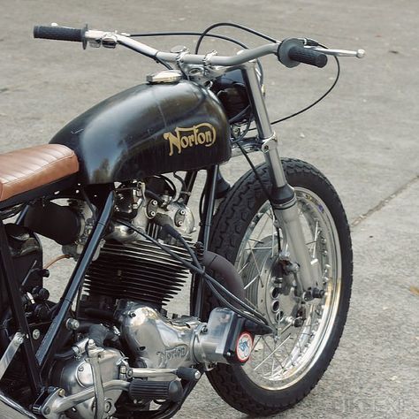 Custom Norton Commando Norton Bike, European Motorcycles, Old School Motorcycles, Norton Motorcycle, Norton Commando, Triumph Bobber, Triumph Bikes, Bike Exif, British Motorcycles