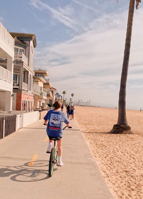 #aesthetic #california #bikes #riding #partyparty #aesthicbeach #beachvibes #beach Beach Cruiser Aesthetic, Biking On The Beach, Beach Bike Ride Aesthetic, Riding Bikes Aesthetic, Beach Bike Aesthetic, Riding Bike Aesthetic, Bike On The Beach, Beach Bum Aesthetic, Bike Ride Aesthetic