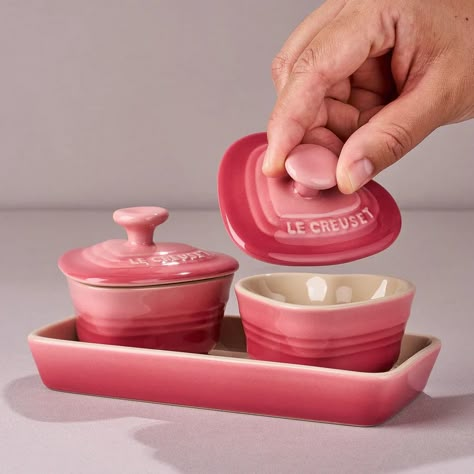 Le Creuset Petit Ramekin d'Amour Set in Rose Quartz – Bokksu Pink Kitchen Sets, Cute Dinnerware Set, Le Creuset Flower, Aesthetic Kitchen Supplies, Pink Kitchenware, Pink Le Creuset, Aesthetic Kitchenware, La Creuset, Le Creuset Pink