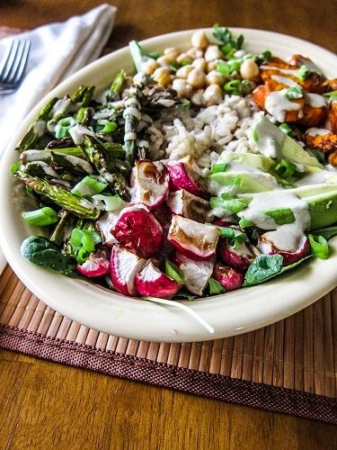 Roasted Spring Vegetable Buddha Bowl﻿ | Fragrant Vanilla Cake Roasted Turnips, Vegan Bowls, Spring Vegetables, Healthy Food Options, Different Vegetables, Buddha Bowl, Vegetarian Meals, Healthy Diet Recipes, Spring Recipes