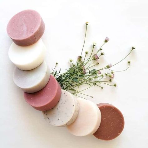 Soap Making Photography, Beauty Soap Photography, Soap Photoshoot, Crystals Art Drawing, Spring Soap, Hair Conditioner Bar, Natural Soaps Recipes, Soap Photography, Aleppo Soap