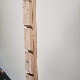 Skateboard Hanger Diy, Skateboard Rack Wall Mount, Skateboard Holder Diy, Skateboard Rack Ideas, Board Rack Diy, Skateboard Racks Diy, Skateboard Mount, Skateboard Holder, Garage Setup