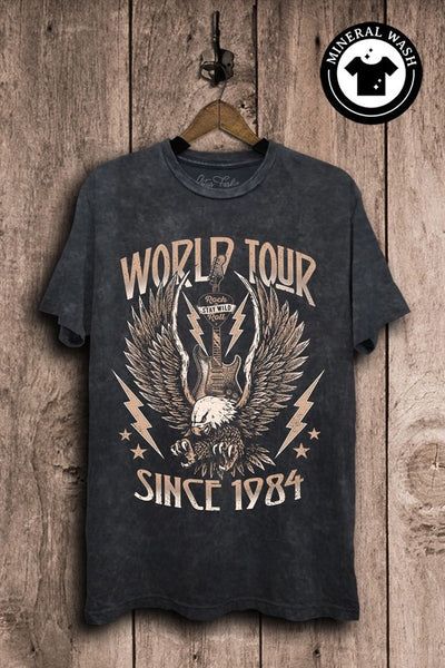 Tiger Graphic, Country Concert Outfit, Oversized Graphic Tee, Rock Tees, Graphic Tees Vintage, Online Clothing Boutiques, Vintage Rock, Cool Graphic Tees, Concert Tshirts