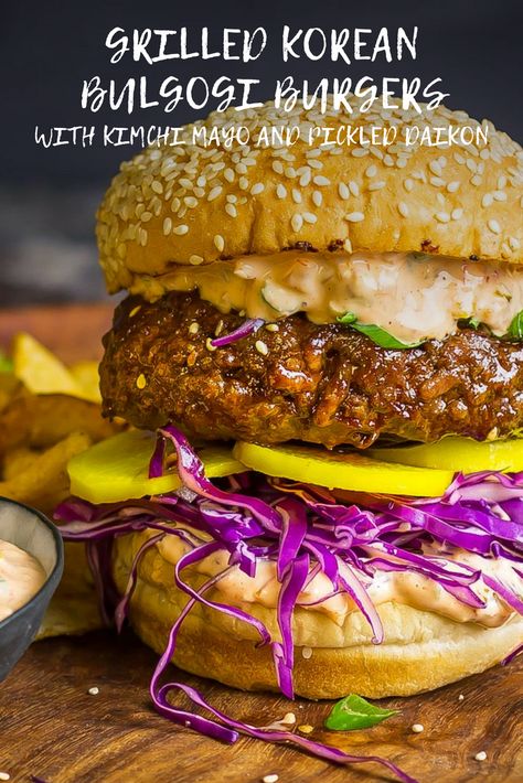 Kimchi Burger Recipe, Korean Burger Recipe, Unique Burger Ideas, Korean Burgers, Bulgogi Burger Recipe, Bulgogi Sandwich, Bulgogi Burger, Pickled Daikon Recipe, Pickled Daikon Radish