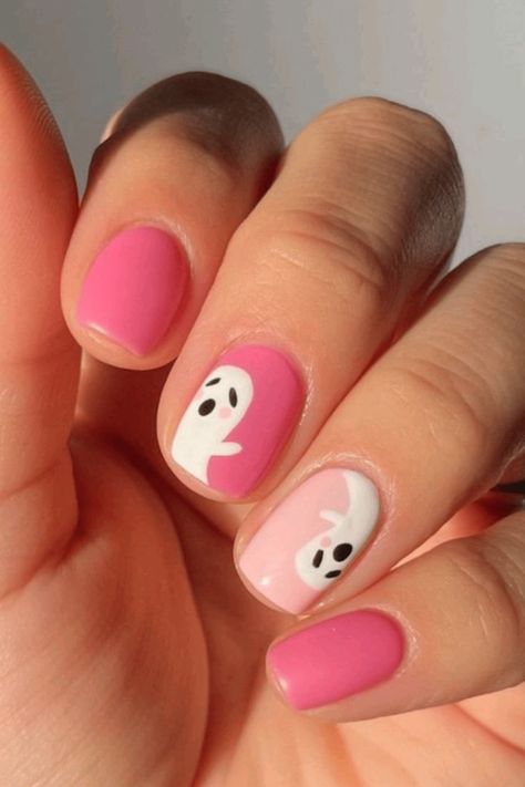 Halloween Nails with Pink, Spooky Yet Sweet Nail Ideas to Try This Season Halloween Almond Nails, Pink Halloween Nails, Nails With Pink, Holloween Nails, Halloween Acrylic, Black Ghost, Simple Fall Nails, Halloween Acrylic Nails, Cute Halloween Nails