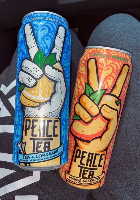 a orange and blue can of peace tea against a dark background Peace Tea Aesthetic, Aesthetic Lemonade, Huji Aesthetic, Peace Tea, Aesthetic Peach, Flavored Lemonade, Summer Vsco, Tea Aesthetic, Peach Lemonade