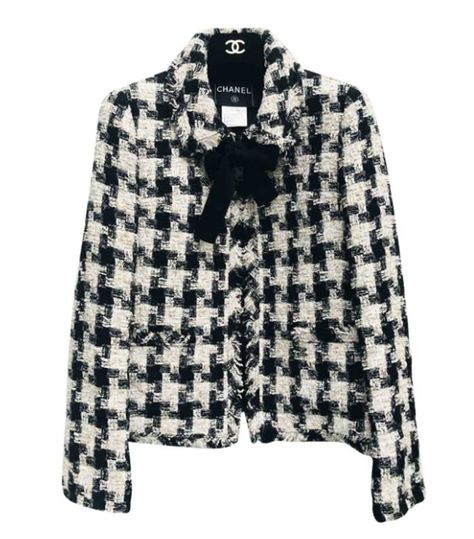 The Best Unique Second-Hand Buys From Vestiaire Collective | Who What Wear UK Chanel Blazer, Chanel Jackets, Chanel Style Jacket, Tweed Outfit, Chanel Tweed Jacket, Elegant Outfit Classy, Chanel Outfit, Outfit Png, Chanel Jacket