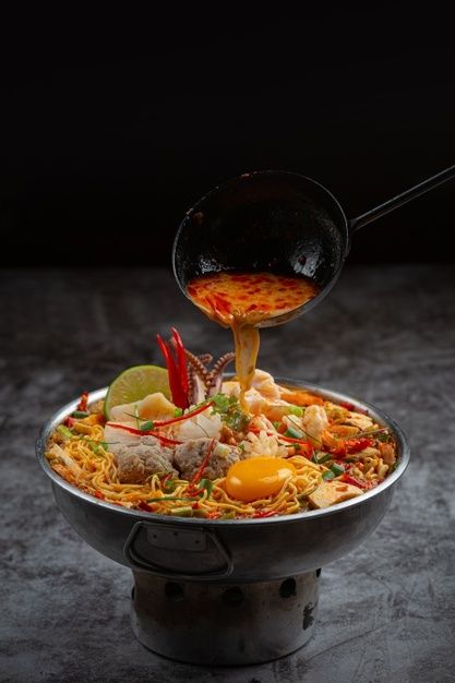 Thai food. noodles spicy boil with seafo... | Free Photo #Freepik #freephoto #food #restaurant #health #tropical Chilli Oil Ramen, Thai Food Noodles, Soy Sauce Noodles, Thai Recipes Noodles, Noodles Spicy, Hot Chili Oil, Food Noodles, Recipes With Soy Sauce, Seafood Mix