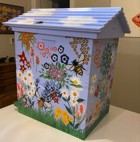 Flow Hive Paint, Painted Beehives Ideas, Beehives Painted, Painted Bee Hives Ideas, Flow Hive Painting Ideas, Painted Bee Boxes, Bee Box Painting Ideas, Bee Hive Painting Ideas, Beehive Painting Ideas