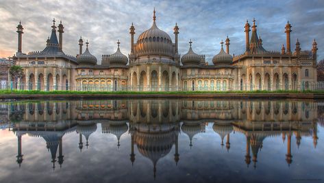 Extravagant Lifestyle, Serpentine Pavilion, King George Iv, Pavilion Plans, Royal Pavilion, English Cottages, Landscape Architecture Drawing, Brighton England, Pavilion Architecture